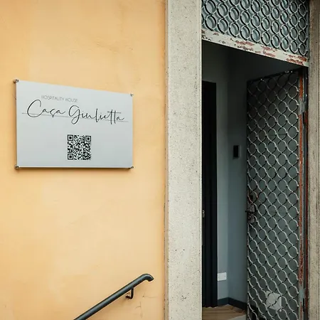Angelina's Suite&spa Con Parcheggio Privato Como